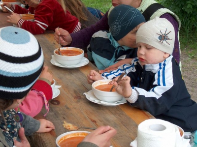 Dzien Matki i Dzien Dziecka z Radosnymi Maluchami w Choszczowce